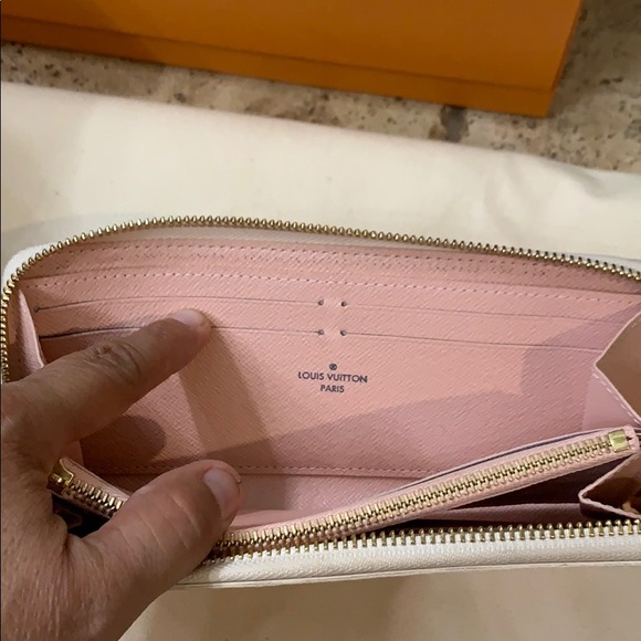 Louis Vuitton TAHITIENNE Clemence Wallet EUC - Picture 6 of 15